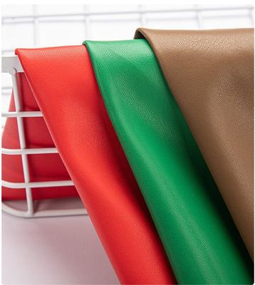 কাস্টমাইজড প্রোটিন পোশাক পিইউ চামড়া ধোয়াযোগ্য পোশাক 0.7 মিমি বেধ