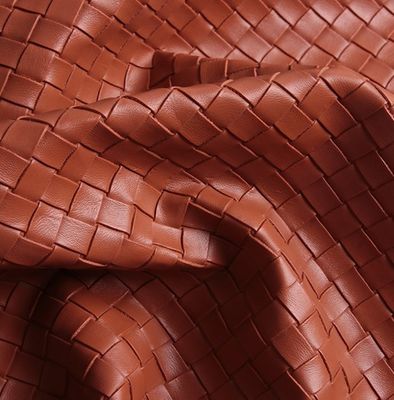 নরম এবং টেকসই এমবসড ওয়েভেন হ্যান্ডব্যাগ পিভিসি ফ্যাক্স লেদার ফ্যাব্রিক