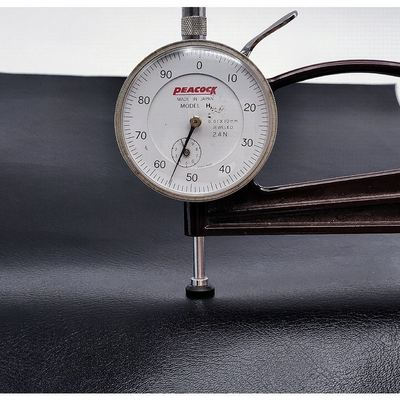 ফার্নিচার আপহোস্টেরির জন্য পিভিসি ৮৮২ গরুর চামড়ার এমবসড সিনথেটিক চামড়া