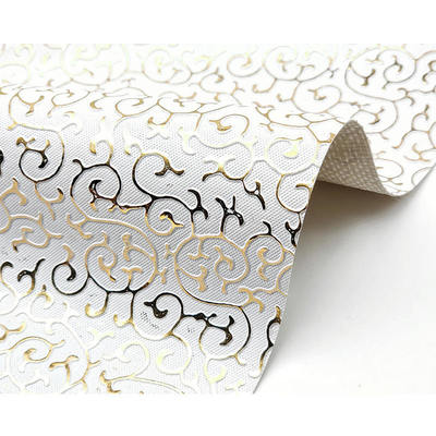 পাইকারি পিভিসি গোল্ডেন ফিল্ম এমবসড স্টাইল কৃত্রিম কৃত্রিম চামড়া ব্যাগ প্যাকেজিং বক্স জুতা নোটবুক ফ্যাব্রিক