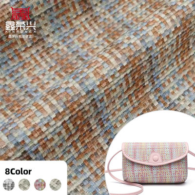 0.8মিমি পুরু 137সেমি প্রস্থের পিভিসি চামড়ার মতো সিনথেটিক কাপড় ঘাস ম্যাট প্রিন্টিং সহ 5 রঙে