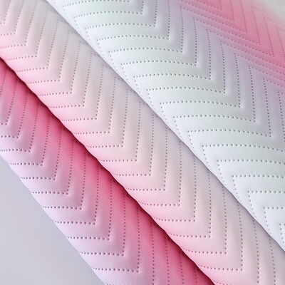 নতুন ফ্যাশন গ্রেডিয়েন্ট রঙ প্রিন্টেড পিইউ সিন্থেটিক কৃত্রিম চামড়া সোফার জন্য সজ্জিত ব্যাগ প্যাকিং বক্স ভিনাইল ফ্যাক্স চামড়া ফ্যাব্রিক